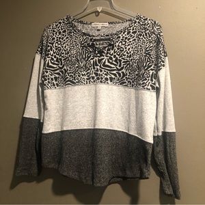 Absolutely Famous KnitTop, Large